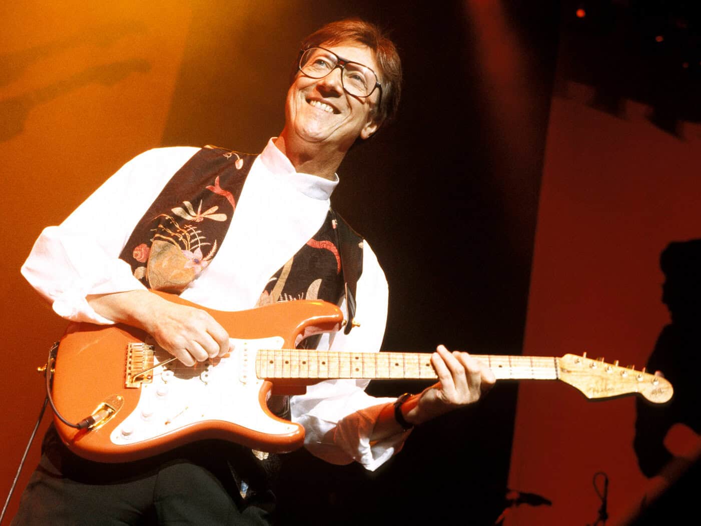 Hank Marvin with his signature Stratocaster.